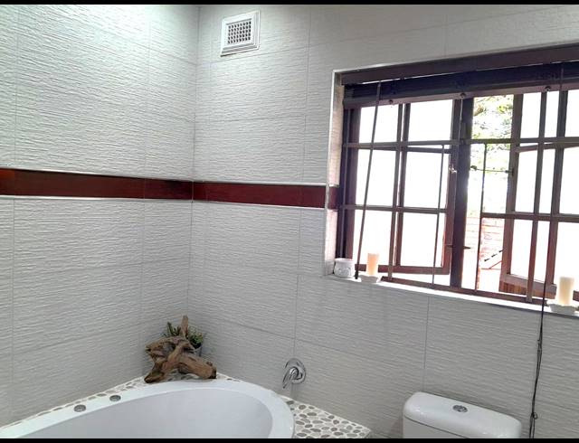 4 BEDROOM HOUSE FOR SALE IN BLUFF